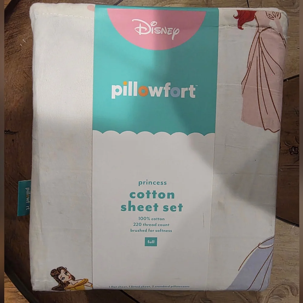 Full Princess Characters Kids' Sheet Set - The Disney Collection by Pillowfort
